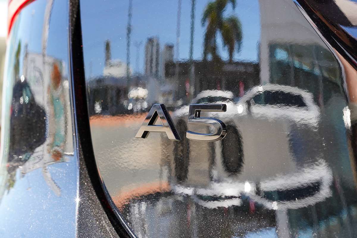 2025 Audi A5 e-hybrid S-Line B10