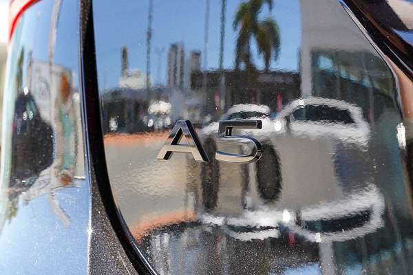 2025 Audi A5 e-hybrid S-Line B10