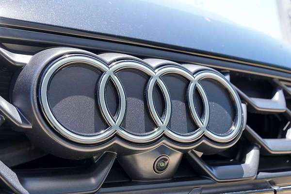 2025 Audi A5 e-hybrid S-Line B10