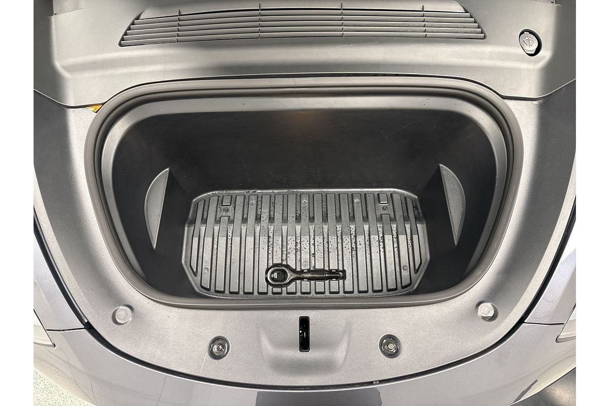 2023 Tesla Model Y Rear-Wheel Drive