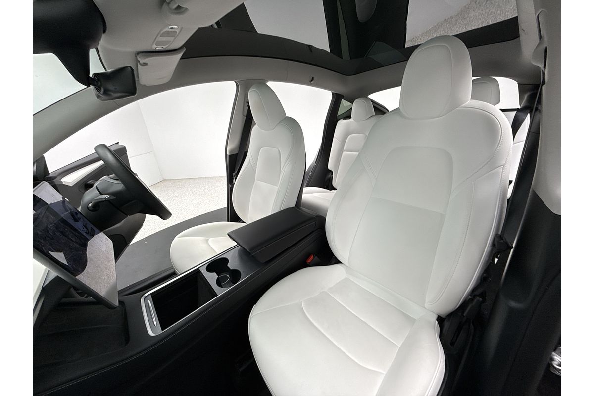 2023 Tesla Model Y Rear-Wheel Drive