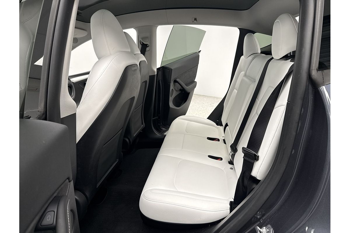 2023 Tesla Model Y Rear-Wheel Drive