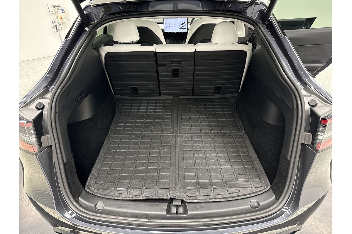 2023 Tesla Model Y Rear-Wheel Drive