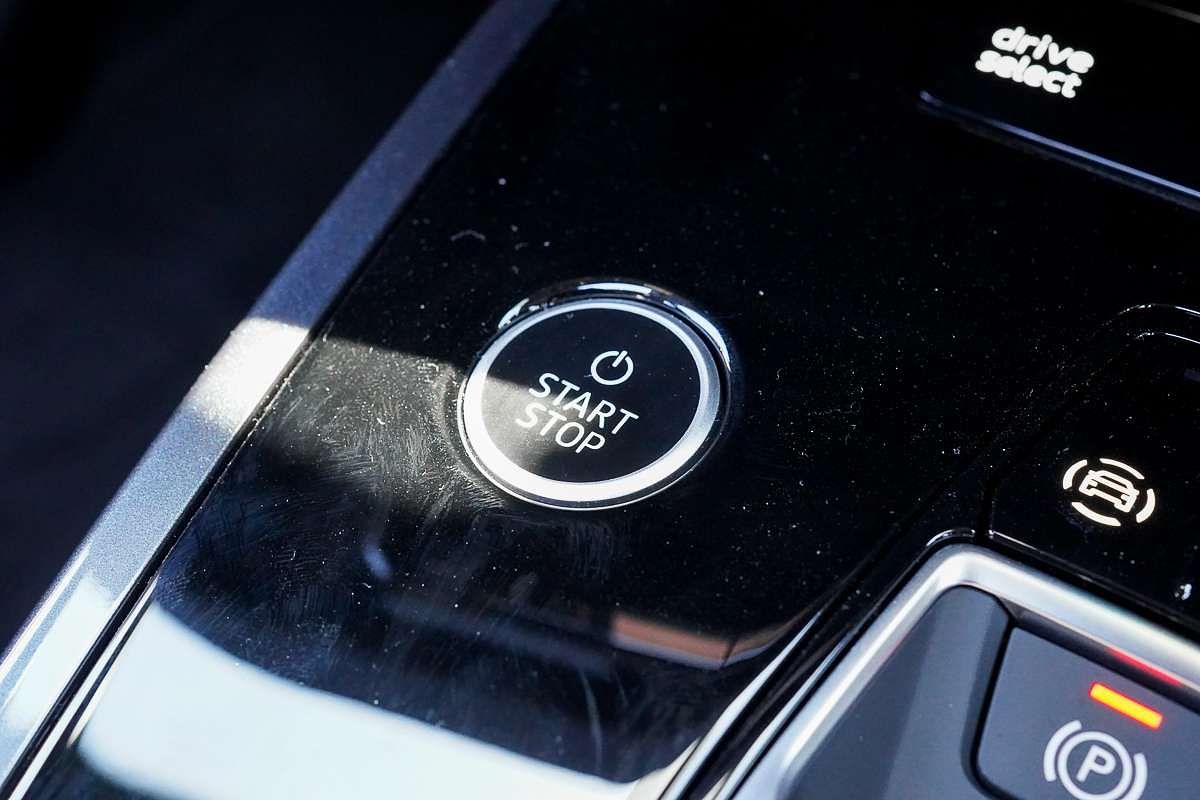 2024 Audi Q4 e-tron 45 F4