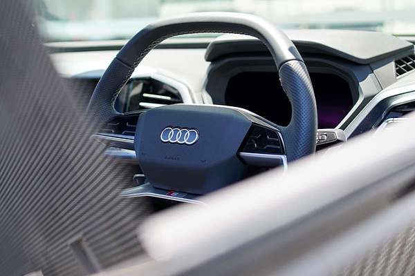 2024 Audi Q4 e-tron 45 F4