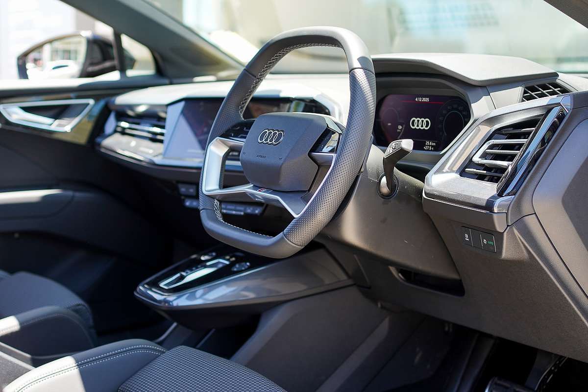 2024 Audi Q4 e-tron 45 F4