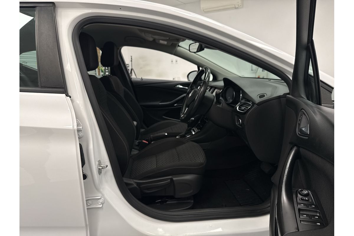 2017 Holden Astra RS BK