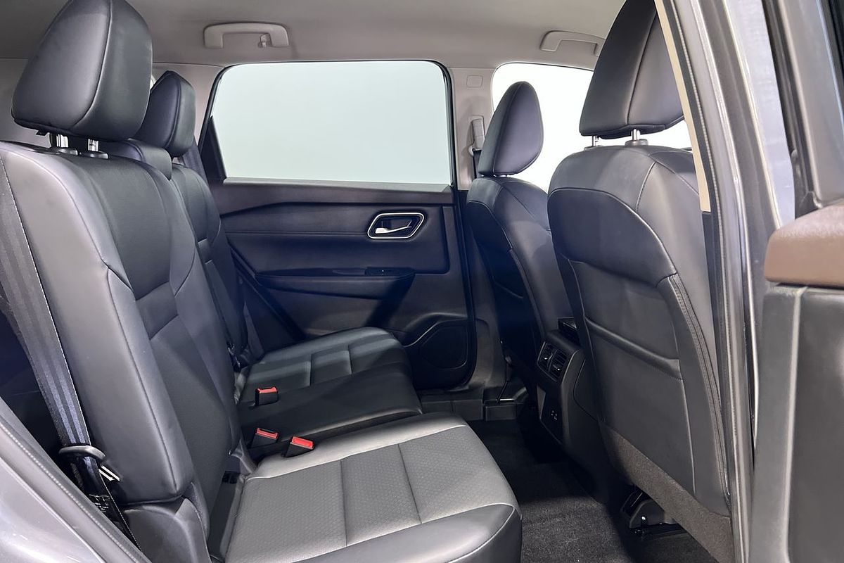 2023 Nissan X-TRAIL ST-L T33