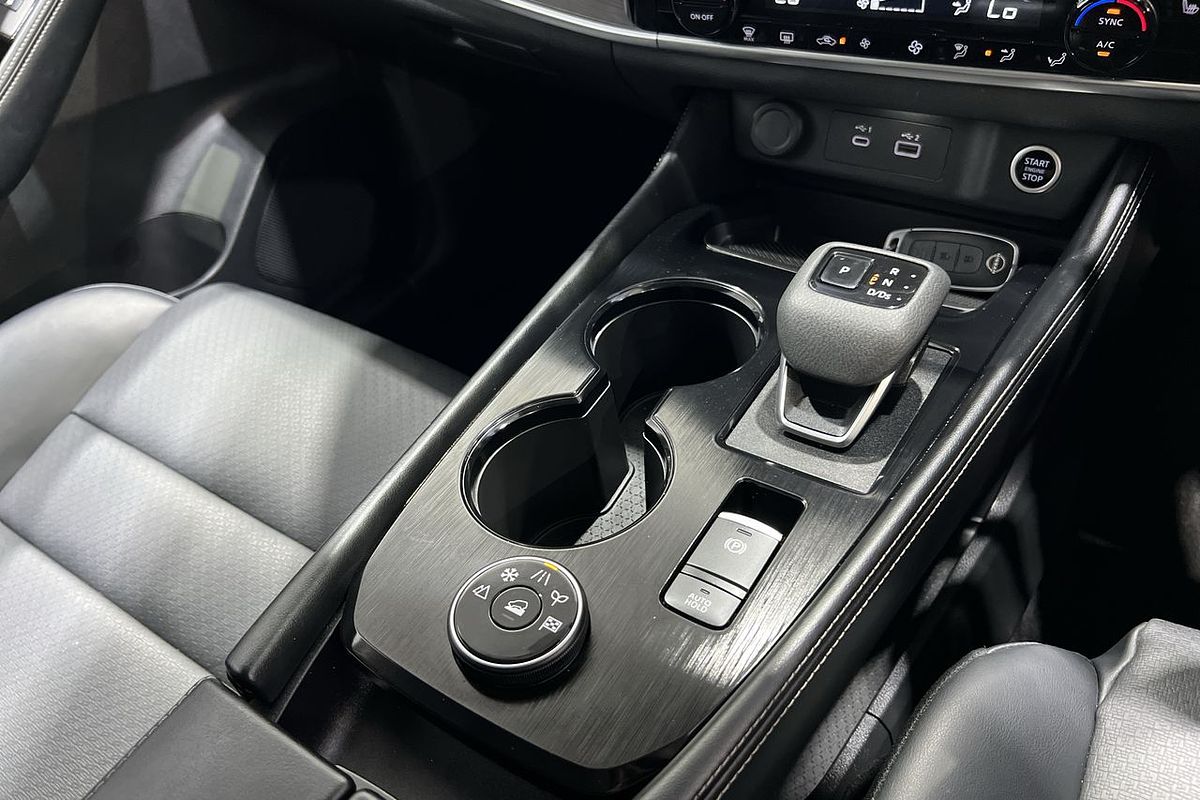 2023 Nissan X-TRAIL ST-L T33