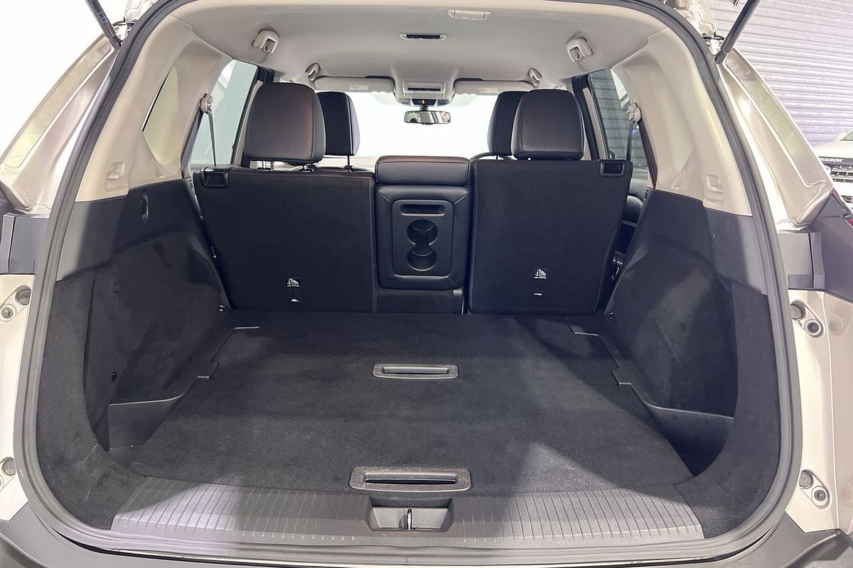 2023 Nissan X-TRAIL ST-L T33