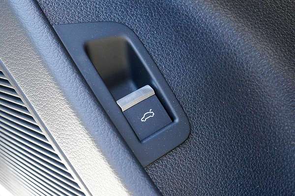 2025 Audi Q8 TFSI 250kW S line F1