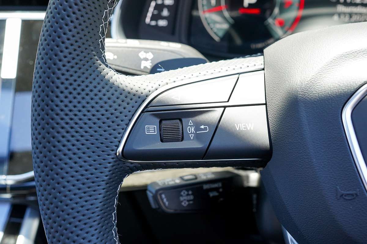 2025 Audi Q8 TFSI 250kW S line F1