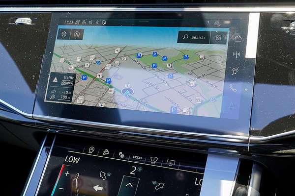 2025 Audi Q8 TFSI 250kW S line F1