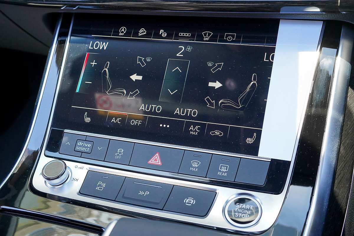 2025 Audi Q8 TFSI 250kW S line F1