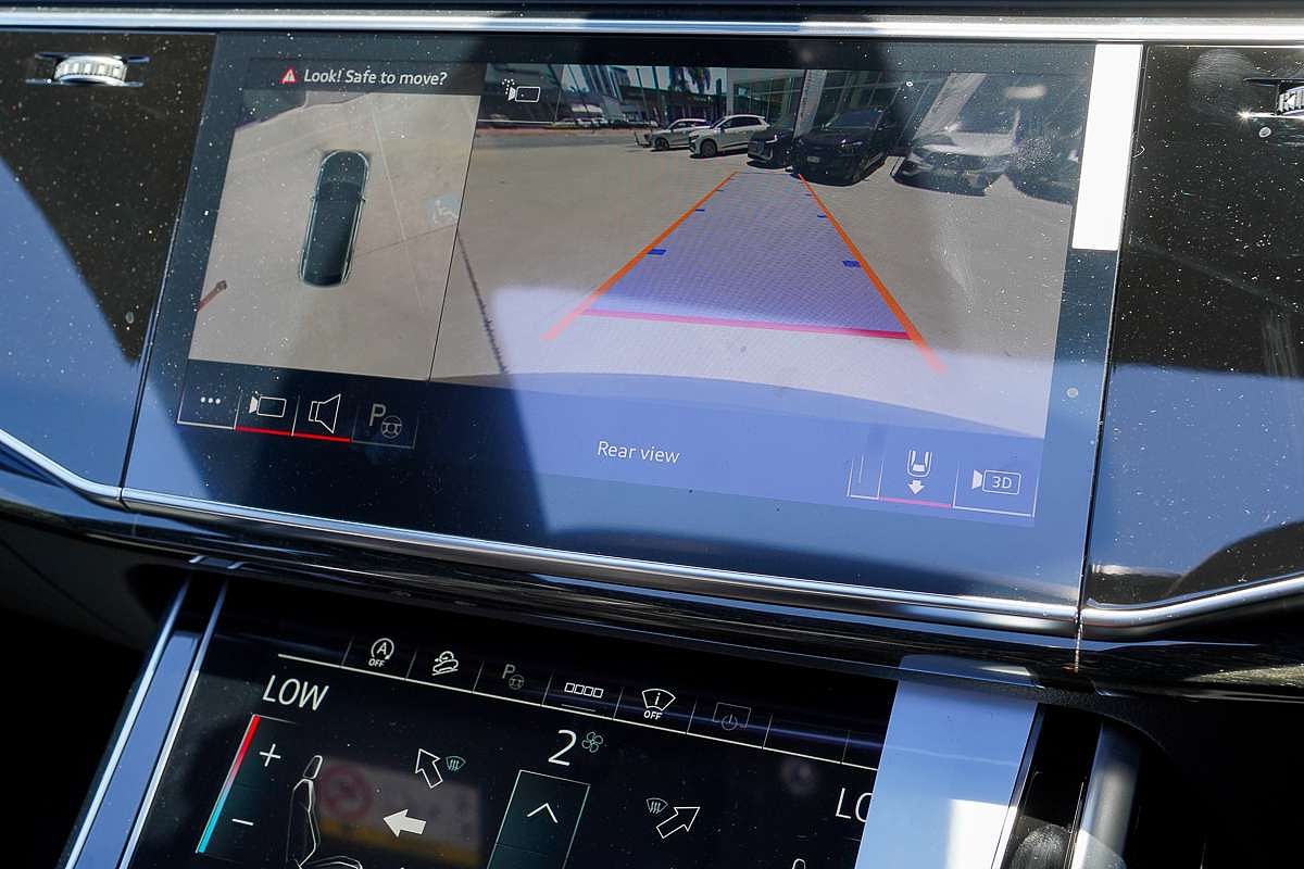 2025 Audi Q8 TFSI 250kW S line F1