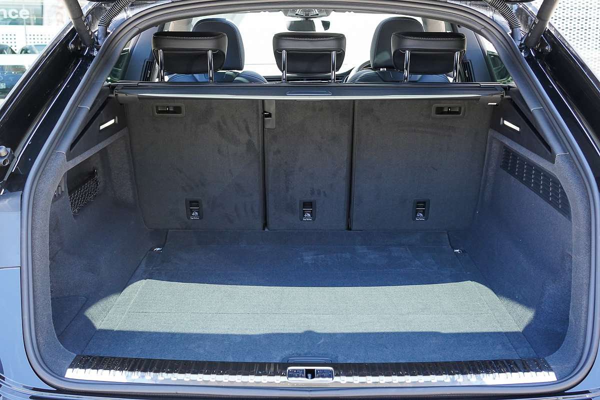 2025 Audi Q8 TFSI 250kW S line F1