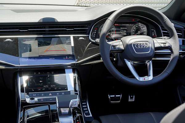 2025 Audi Q8 TFSI 250kW S line F1