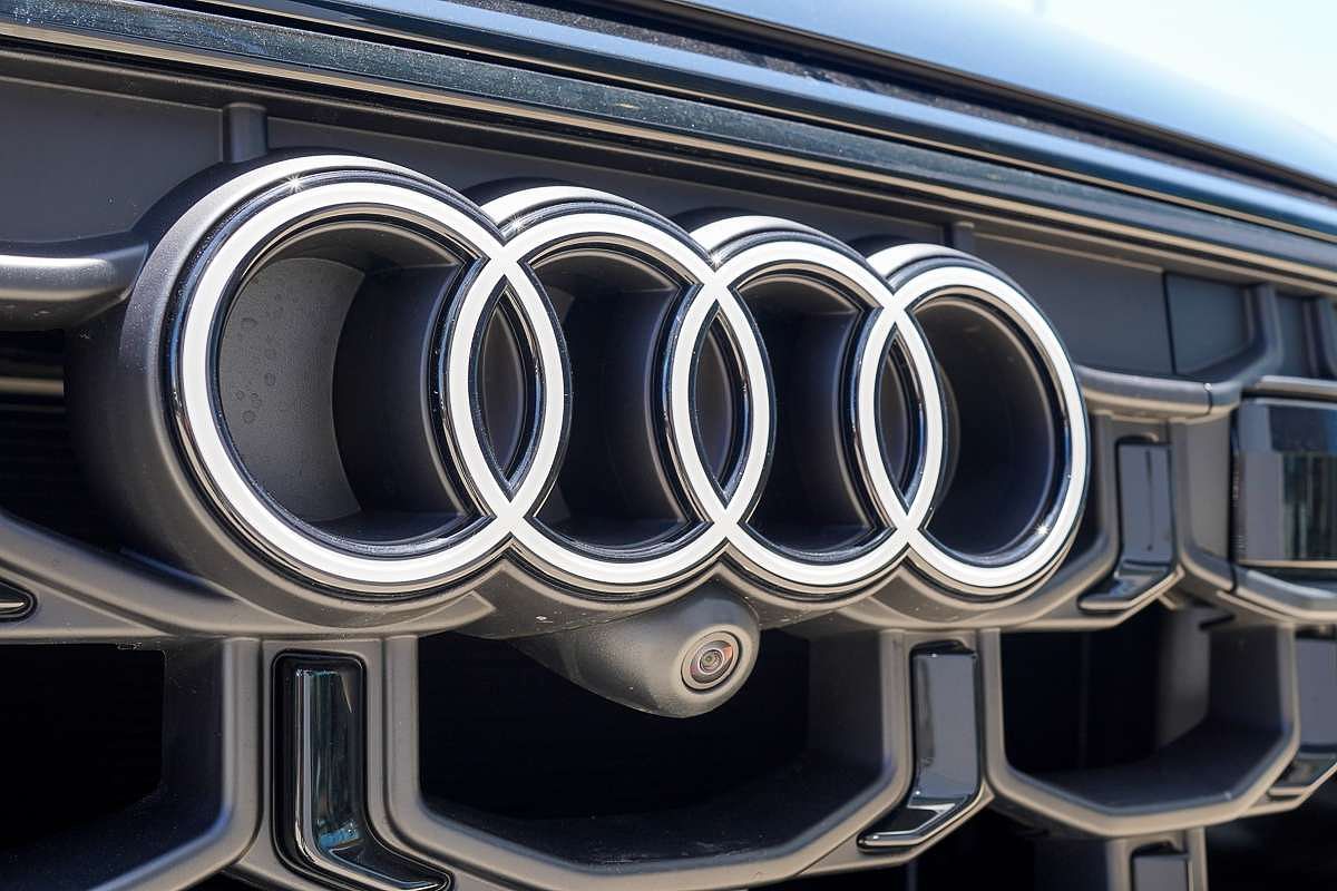 2025 Audi Q8 TFSI 250kW S line F1