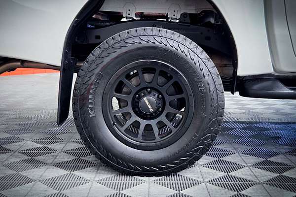 2023 Toyota Hilux SR5 GUN126R 4X4