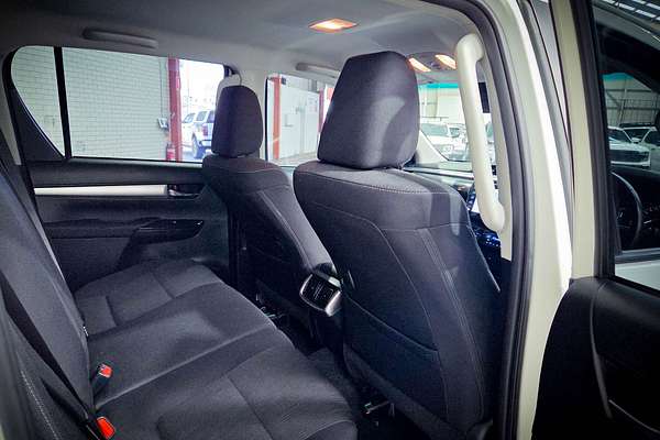 2023 Toyota Hilux SR5 GUN126R 4X4