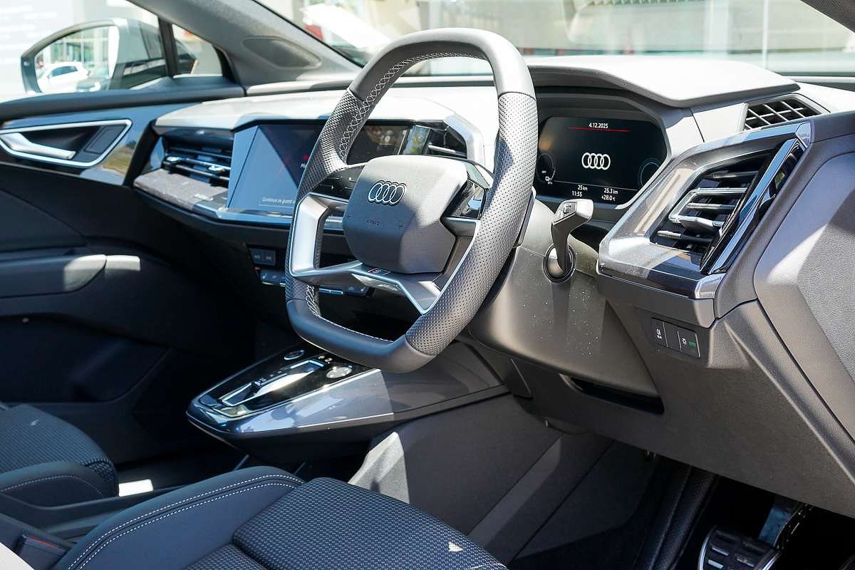 2025 Audi Q4 e-tron 45 F4