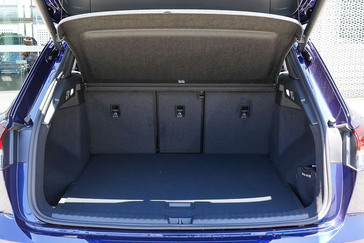 2025 Audi Q4 e-tron 45 F4