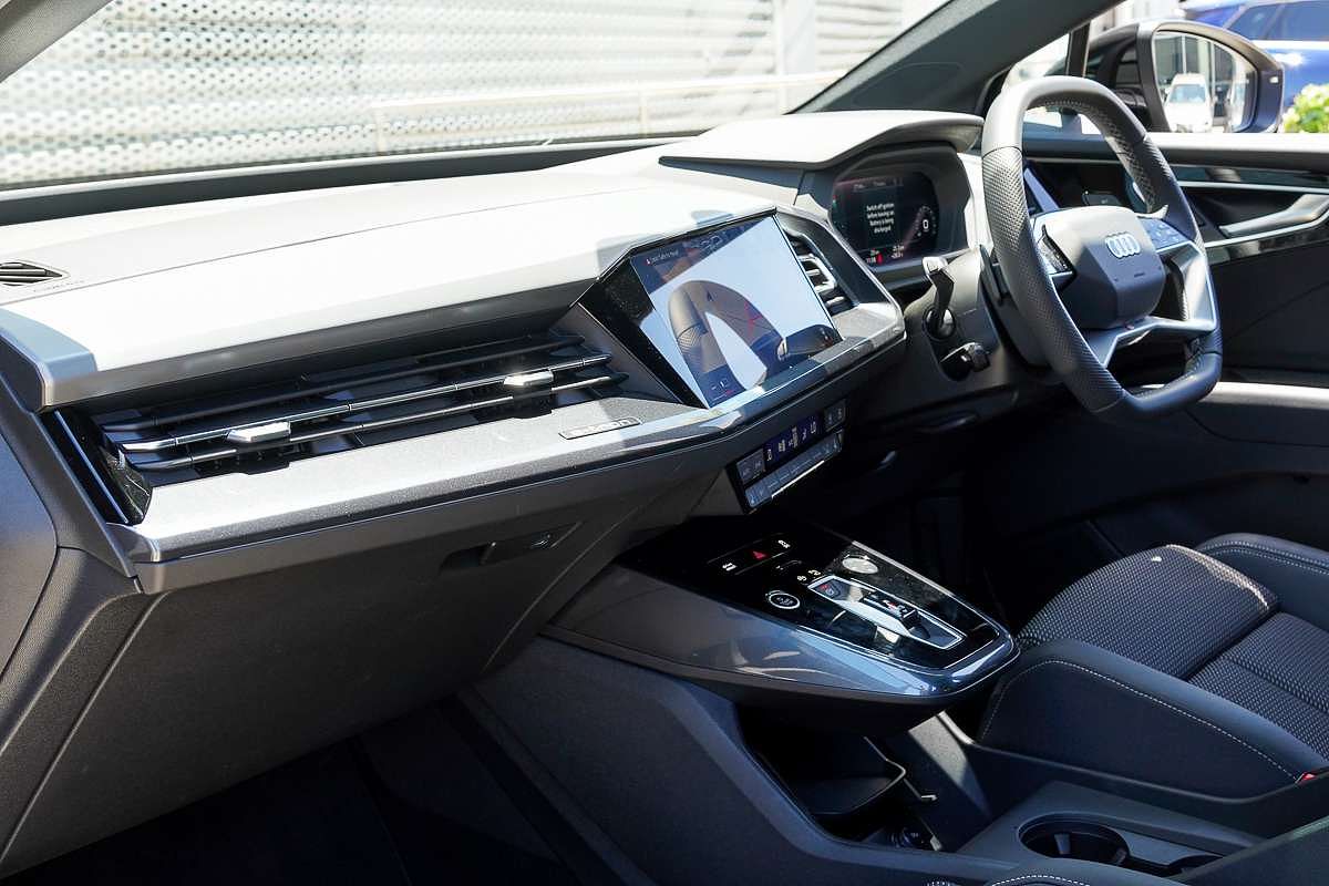 2025 Audi Q4 e-tron 45 F4