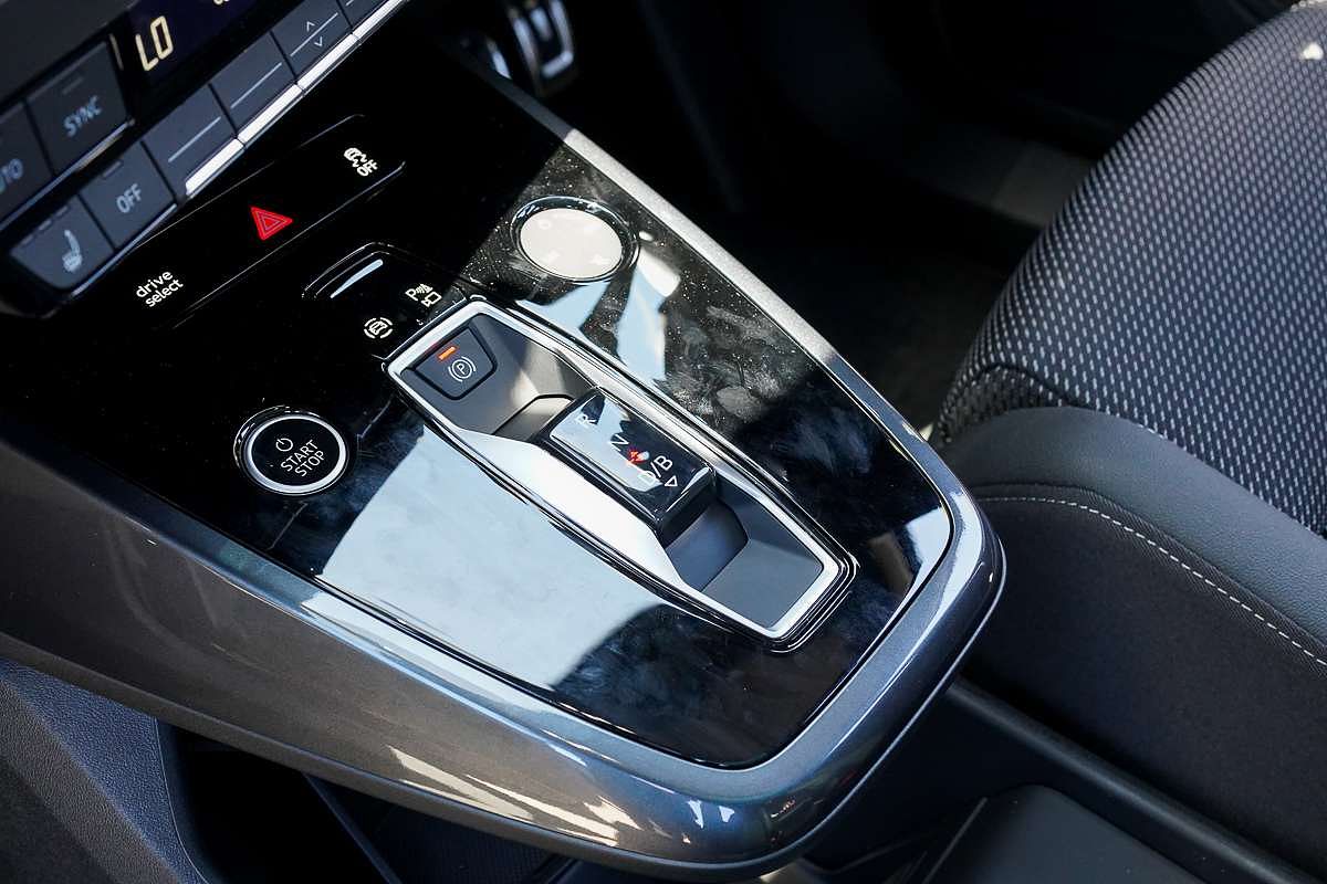 2025 Audi Q4 e-tron 45 F4