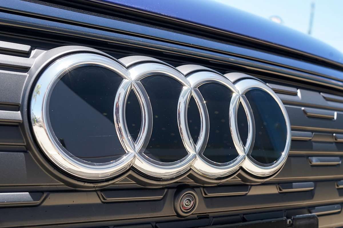 2025 Audi Q4 e-tron 45 F4