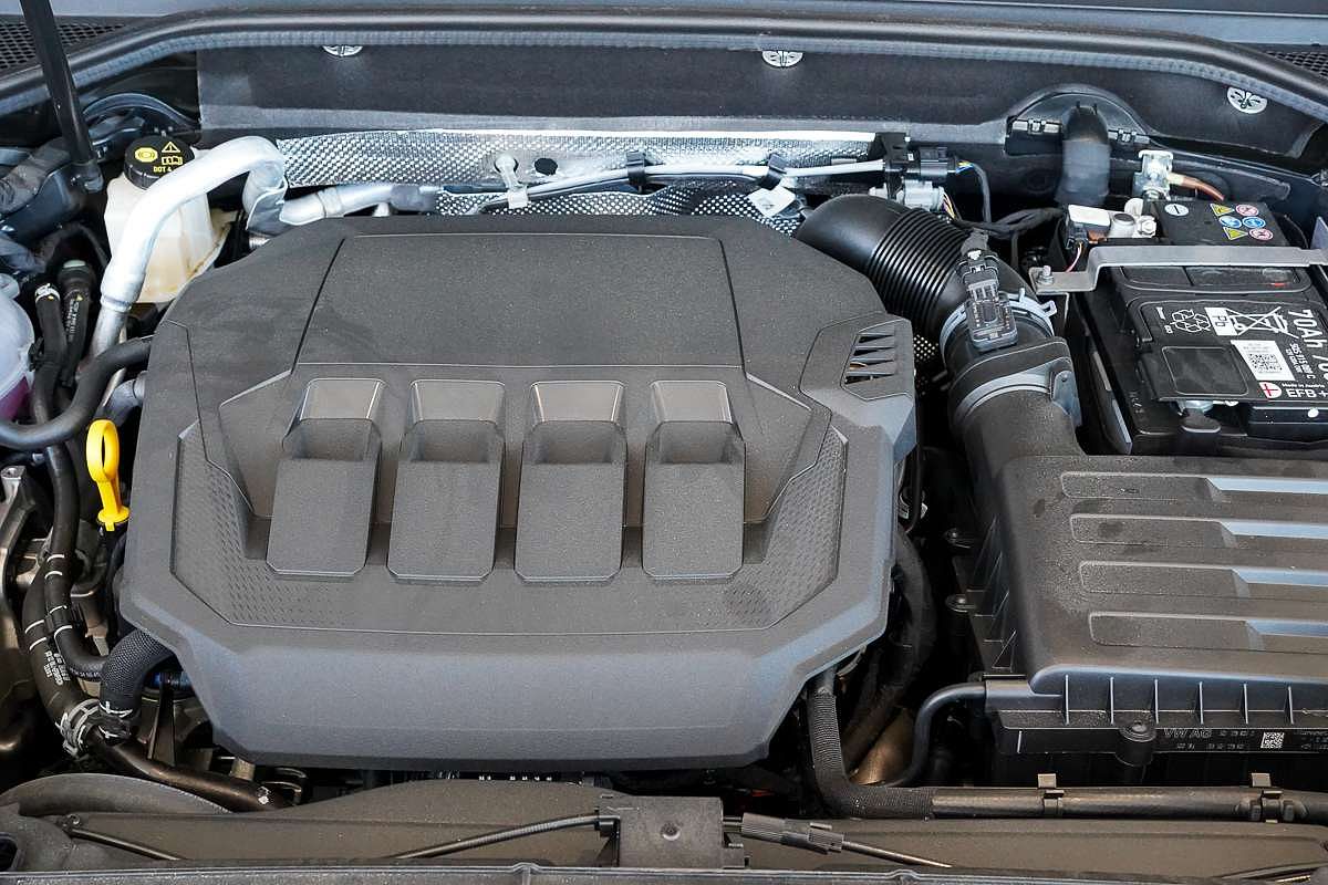 2024 Audi Q2 40 TFSI S line GA