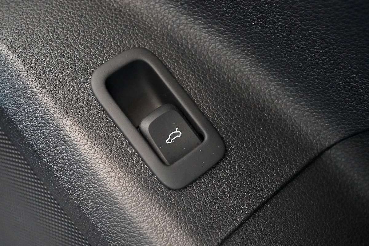 2024 Audi Q2 40 TFSI S line GA