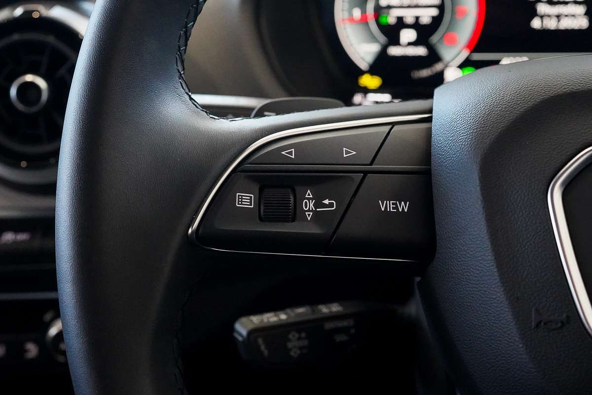 2024 Audi Q2 40 TFSI S line GA