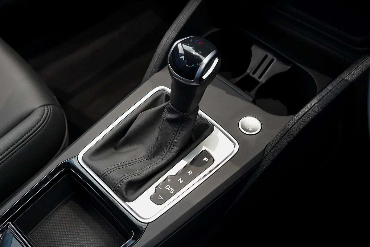 2024 Audi Q2 40 TFSI S line GA