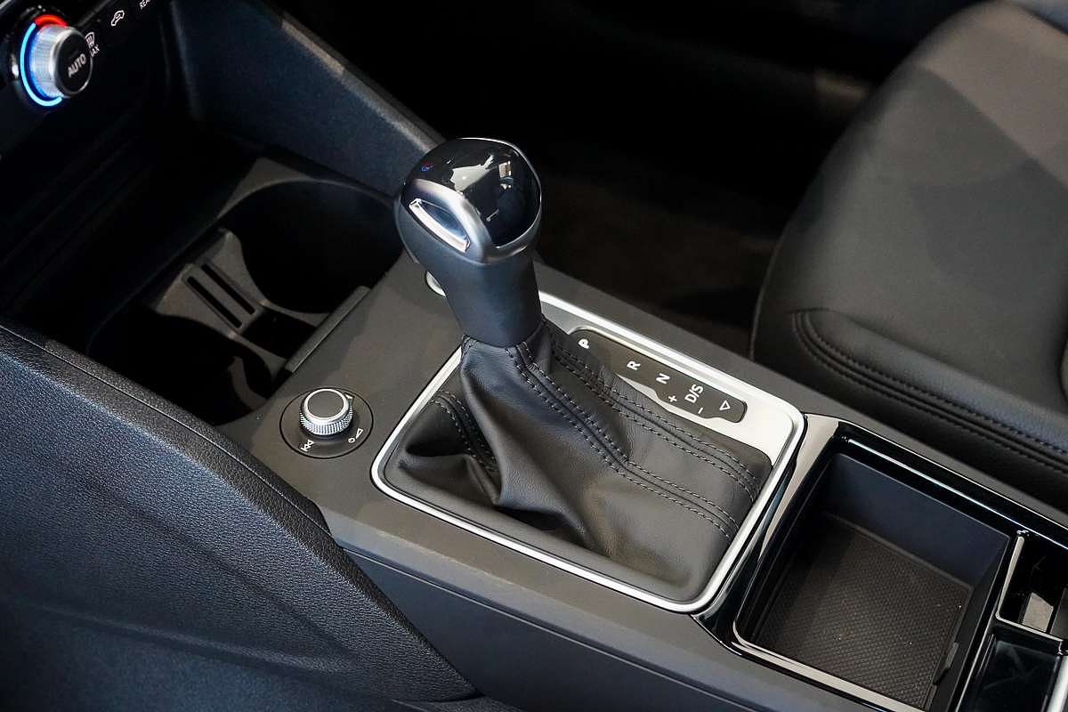 2024 Audi Q2 40 TFSI S line GA