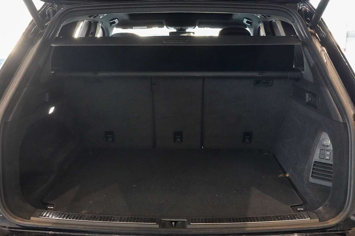 2020 Volkswagen Touareg V8 TDI R-Line CR