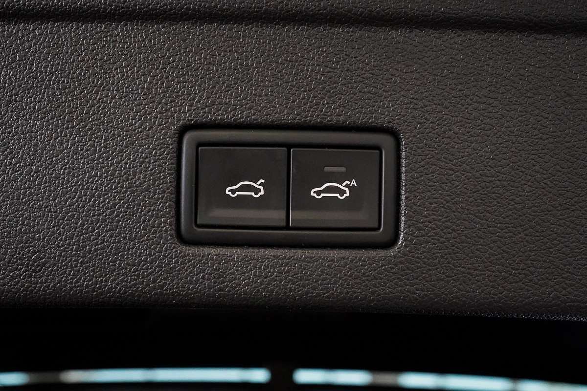 2020 Volkswagen Touareg V8 TDI R-Line CR