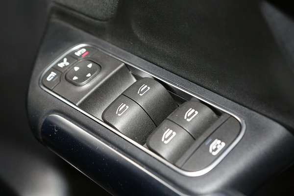 2021 Mercedes-Benz GLA-Class GLA200 H247