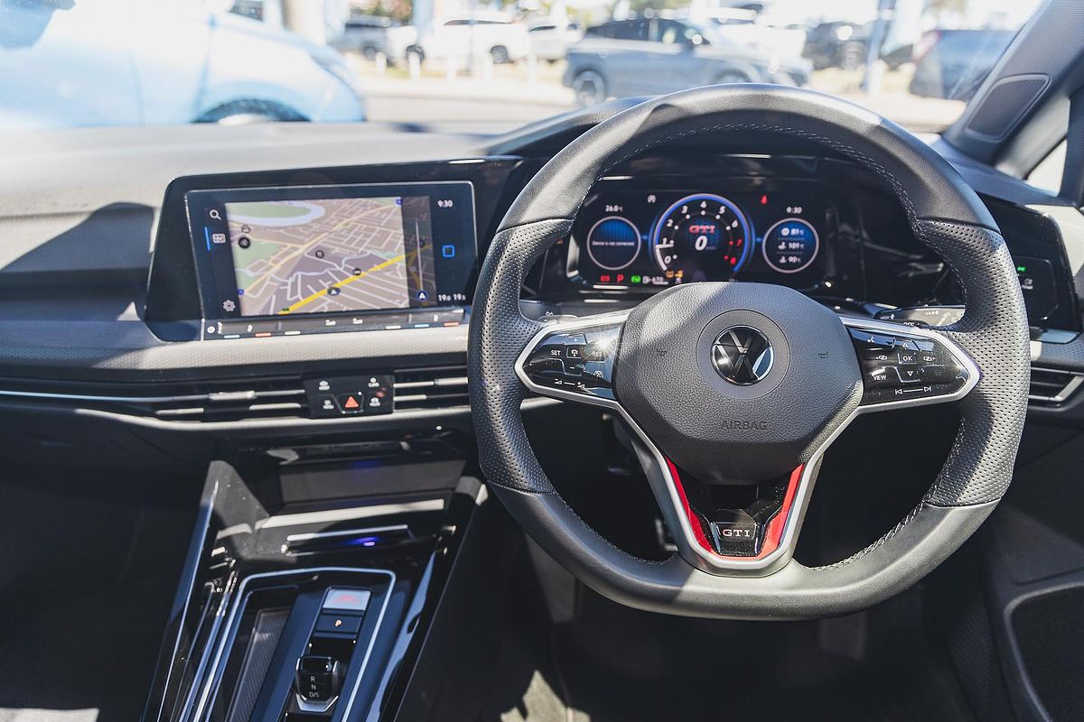 2022 Volkswagen Golf GTI 8