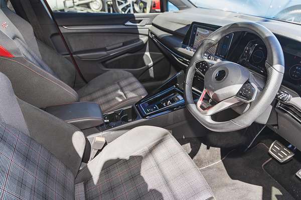 2022 Volkswagen Golf GTI 8