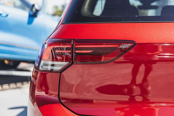 2022 Volkswagen Golf GTI 8