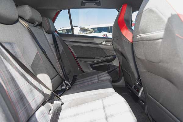 2022 Volkswagen Golf GTI 8