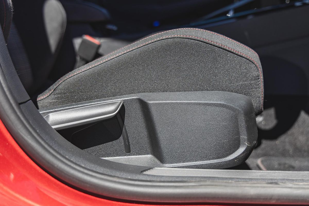 2022 Volkswagen Golf GTI 8