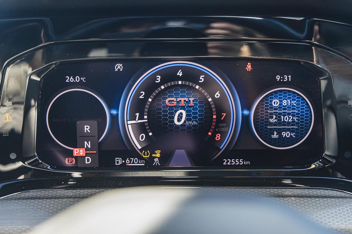 2022 Volkswagen Golf GTI 8