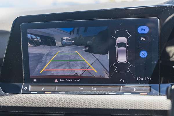 2022 Volkswagen Golf GTI 8