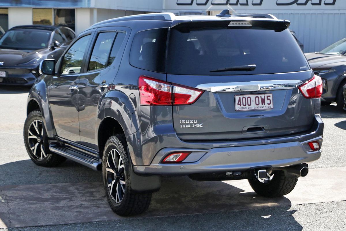 2021 Isuzu MU-X LS-T