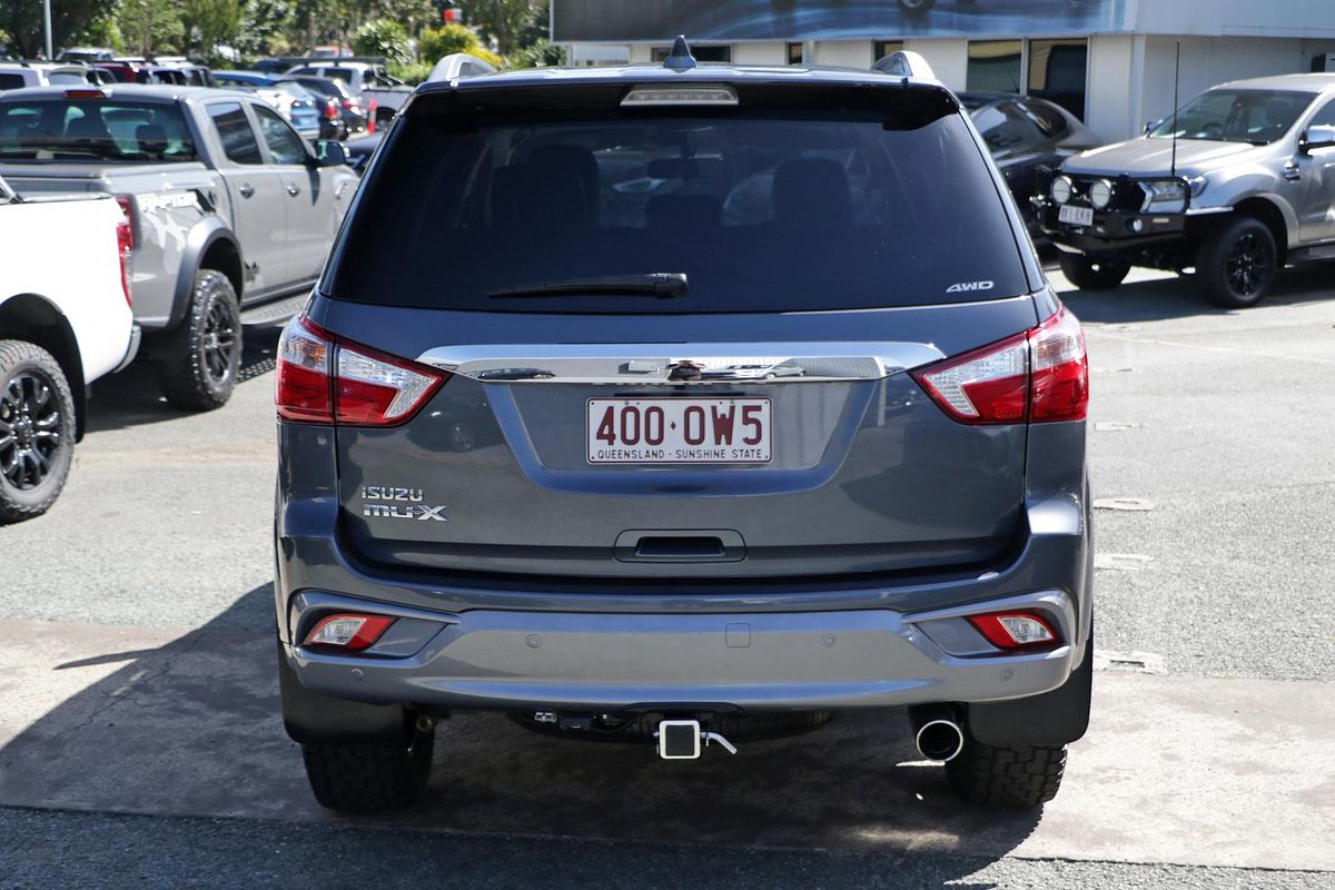 2021 Isuzu MU-X LS-T