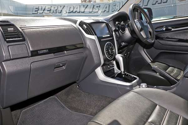 2021 Isuzu MU-X LS-T