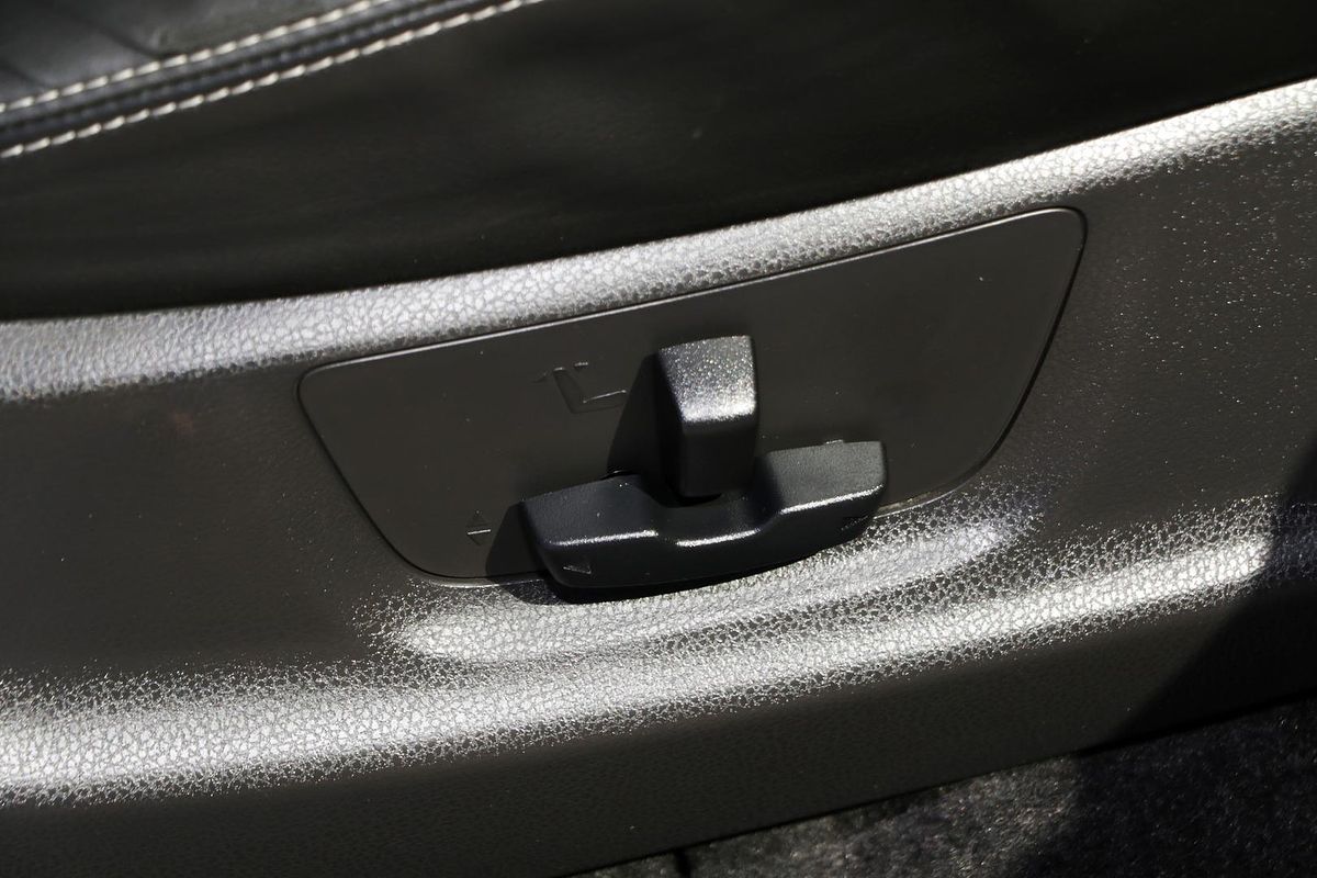 2021 Isuzu MU-X LS-T