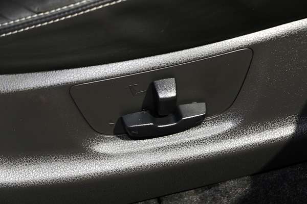 2021 Isuzu MU-X LS-T