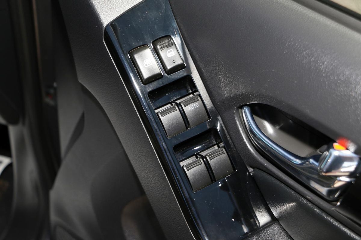 2021 Isuzu MU-X LS-T